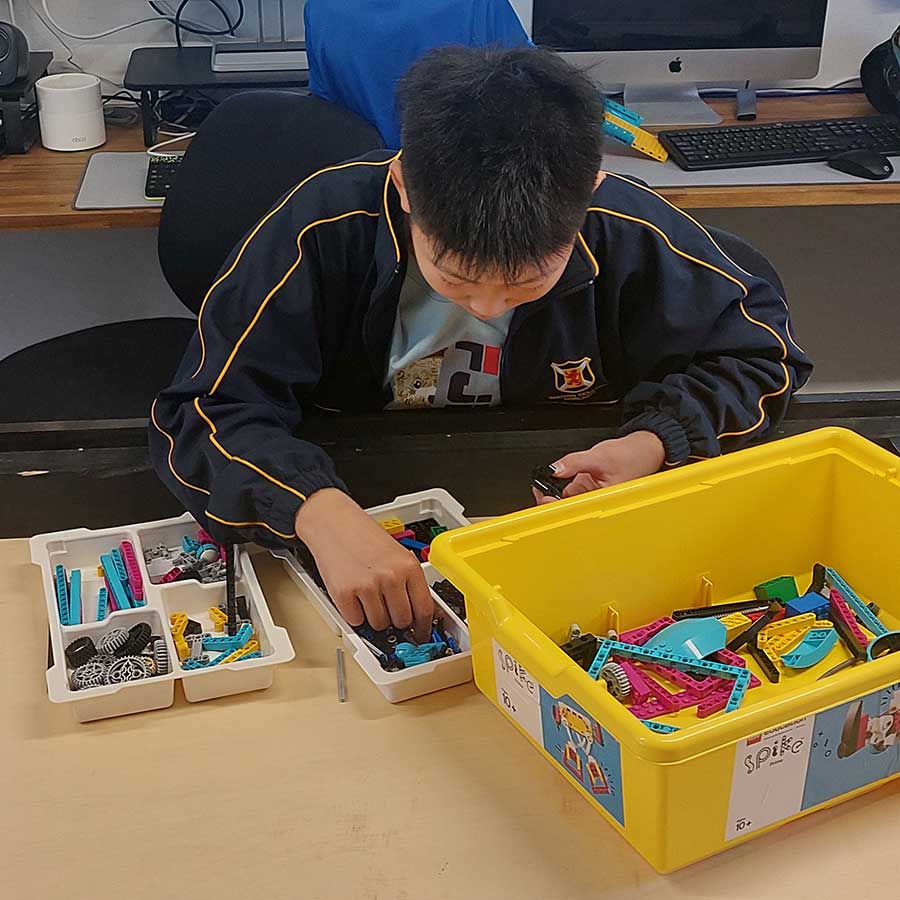 summer_robotics_legospikeprime-Adelaide-Bits-and-Bots-Learning